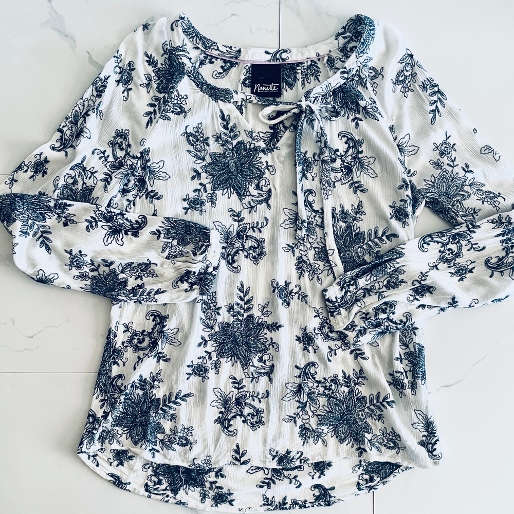Nanette Lepore Embroidered Blue White Peasant Top L Boho